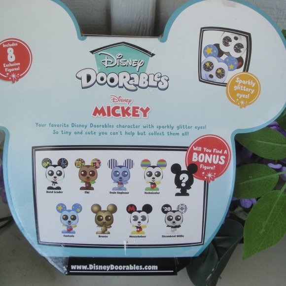 Doorables Years of Ears Collection Peek - Picture 4 of 6